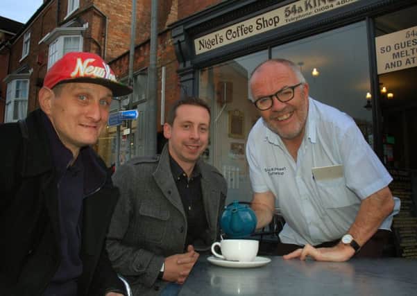 Michael Peaks (left), with Shane Sharkey (centre) and cafe owner Nigel Keep, two of the people who have helped Michael get back on his feet after years of sleeping rough EMN-171129-161054001