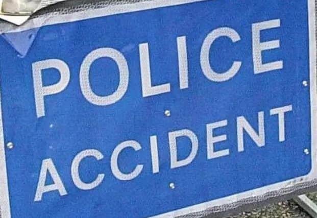 Police accident EMN-170412-100941001