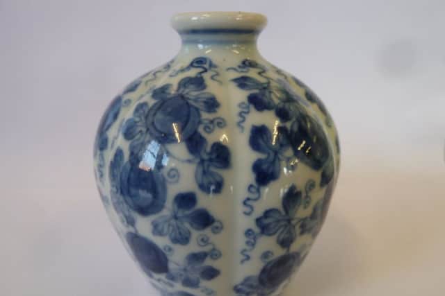 A Chinese porcelain vase which made a record £40,000 at auction at Shoulers, Melton EMN-171218-153443001
