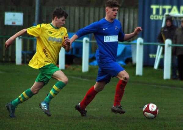 Kyle Reek (left) slammed made it two goals in as many matches on Tuesday evening EMN-180201-131531002