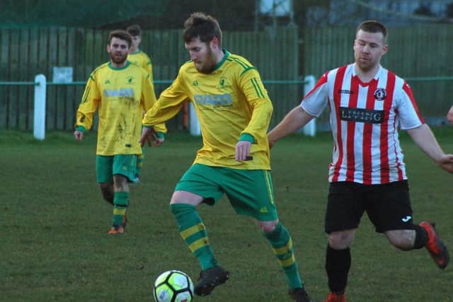 David Hazeldine drew Holwell Sports level before half-time at Stapenhill EMN-180226-134544002