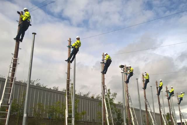 Openreach engineers at work EMN-180314-122940001