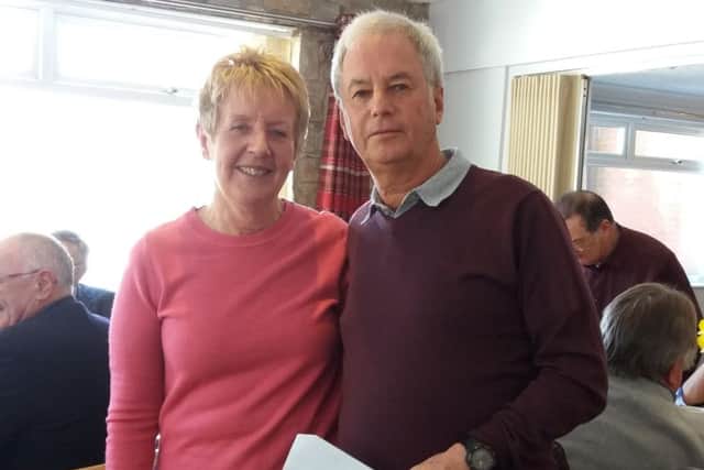 Liz and Haydn Snow prove they do like Mondays EMN-180320-161539002