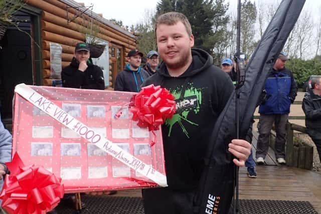 Luke Bamford won ?1,000 in cash and a new Middy Nano-Core XK55-2 World Pro Waggler rod EMN-180330-161306002