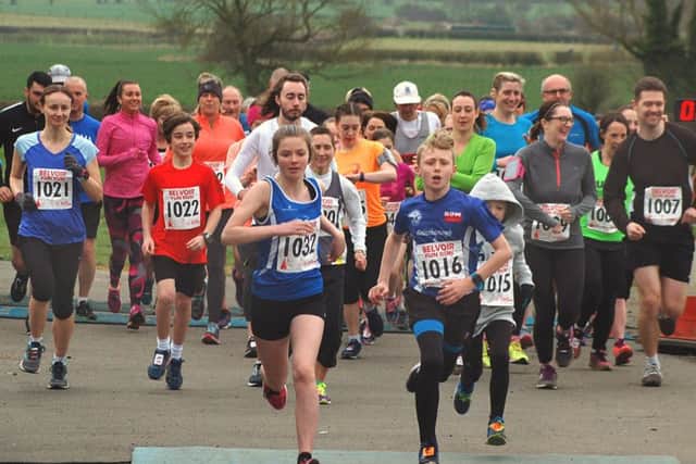 The fun run gets under way shortly after EMN-181004-152339002