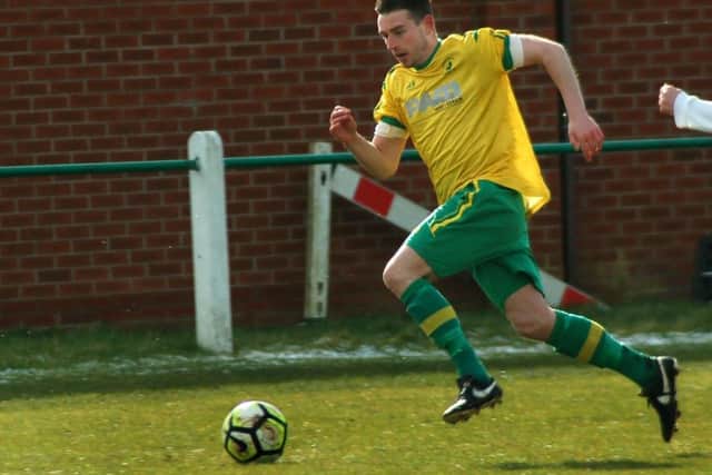 Mark Tinsley grabbed Holwell's equaliser EMN-181104-104725002