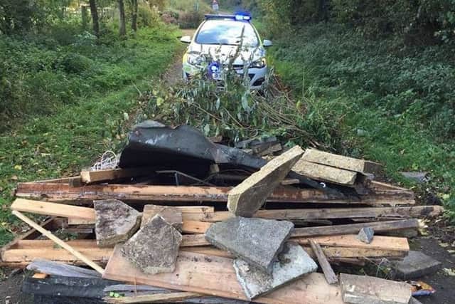 Fly-tipping on the Welby Lane & Bartholomew's Way route in Melton EMN-180405-155120001