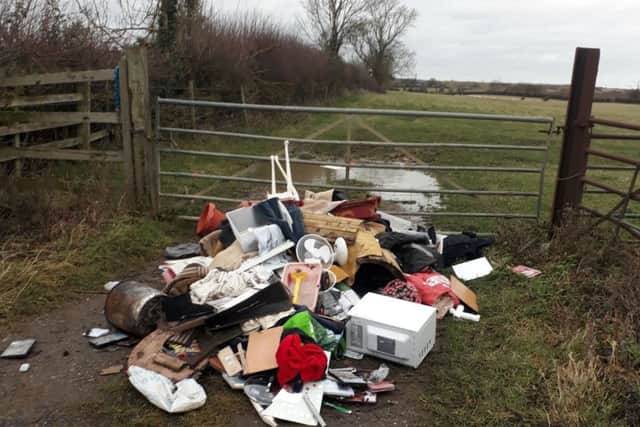 Fly tipping on local farmland.
PHOTO East Midlands NFU EMN-180405-155206001