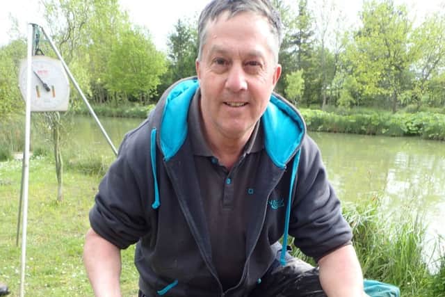 Neil Barlow EMN-180515-185045002