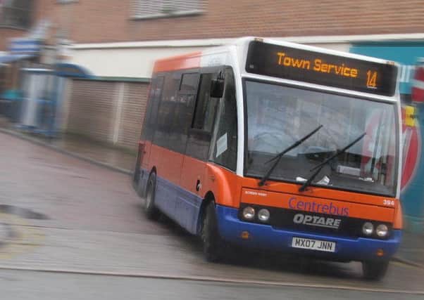 A Centrebus 14 service bus turns out of Windsor Street, Melton EMN-180516-111418001
