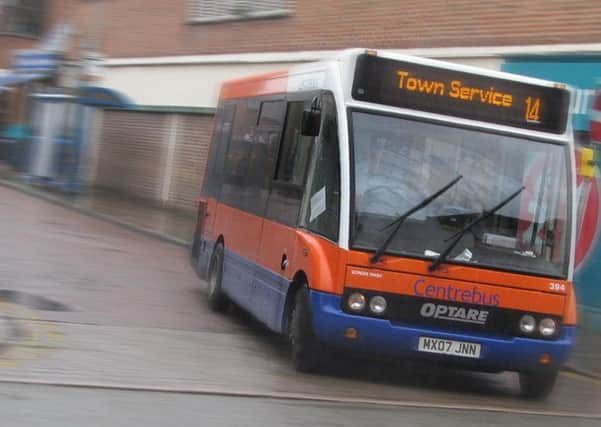 A Centrebus 14 service bus turns out of Windsor Street, Melton EMN-180614-142632001