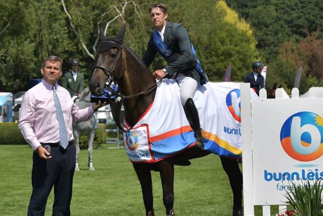Clayton with winning ride Carolus K DHI EMN-180108-164330002