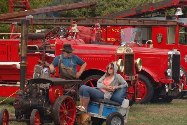 Chris and Tina Poole take it easy on their 4scale Burrell engine PHOTO: Tim Williams