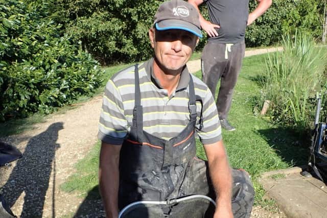 Rich Bonson with his winning bag on Sunday EMN-180409-164412002