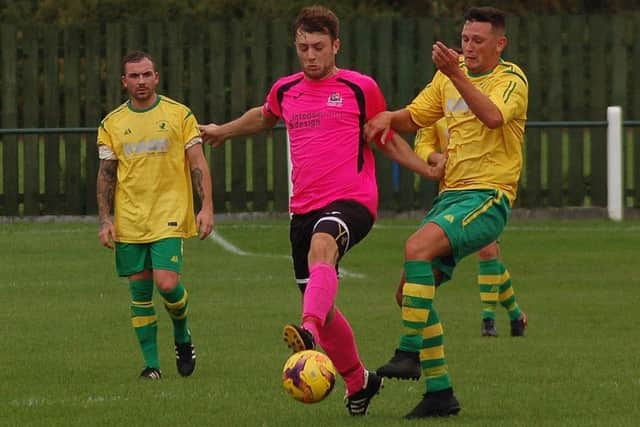 Holwell v Thrapston. Photo: Tim Williams.