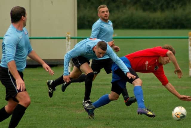 Joe Aldridge in the thick of things EMN-180919-094449002