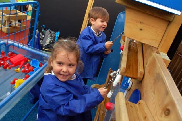 The water wall at Swallowdale Primary School's new Â£30,000 outdoor learning centre EMN-181210-103600001