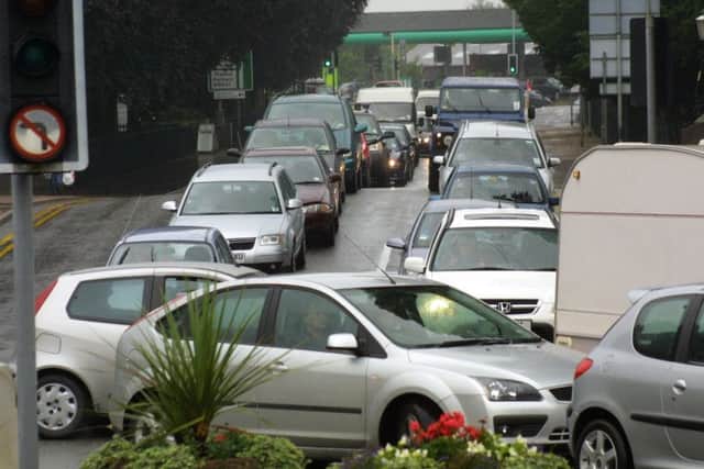 Heavy traffic building up in Melton on Leicester Road en route to Wilton Road EMN-181211-144535001