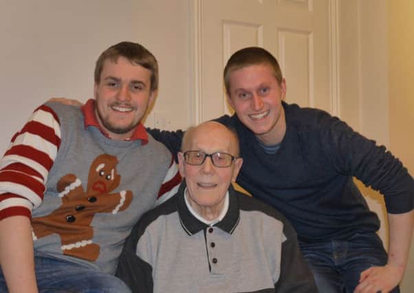 Stuart Townend, who has passed away aged 91, with his beloved grandsons, Thomas (left) and James EMN-180412-102017001
