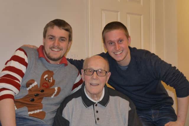 Stuart Townend, who has passed away aged 91, with his beloved grandsons, Thomas (left) and James EMN-180412-102017001