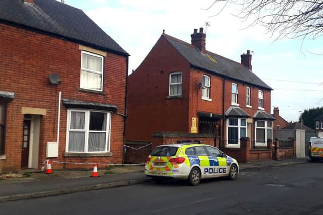 Police on the scene in Kings Road folllowing the discharge of a firearm EMN-190114-115221001