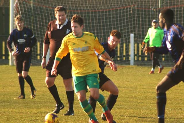 Mike Hendey looks for options during the home defeat to Burton Park EMN-190226-190933002