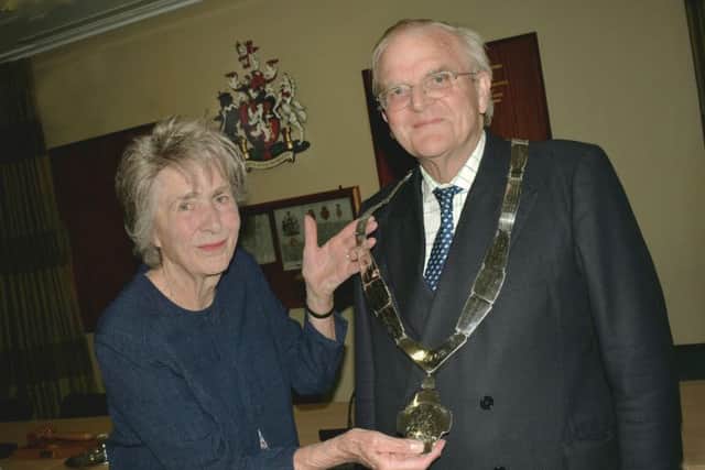 Councillor Malise Graham receives the chains of office from outgoing Mayor of Melton, Councillor Pru Chandler EMN-190517-134821001