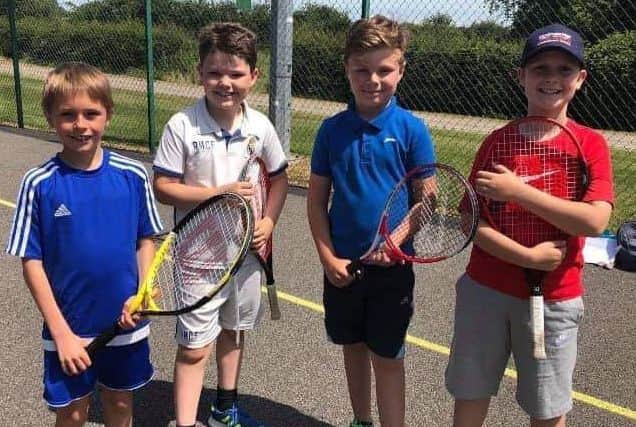 Melton Mowbray Tennis Club's 10s and under team EMN-190406-124925002