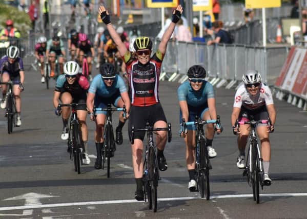 Emily Nelson outsprints 2016 winner Rebecca Durrell to become the news Womens CiCLE Classic champion