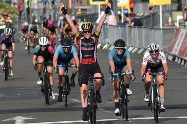 Emily Nelson outsprints 2016 winner Rebecca Durrell to become the news Womens CiCLE Classic champion