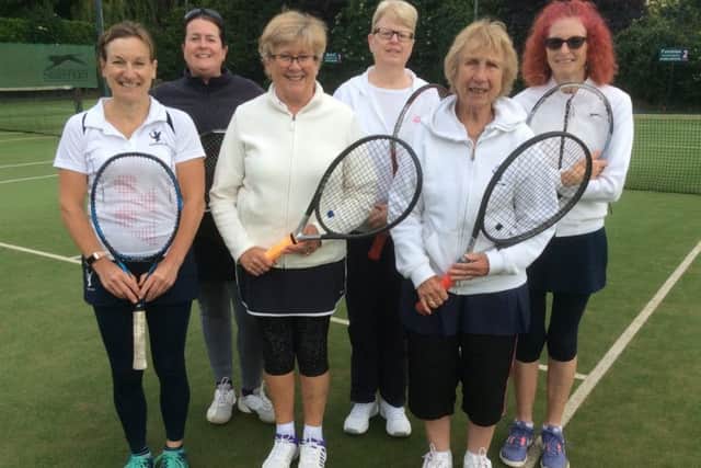 Hamilton's ladies third team EMN-191106-100941002
