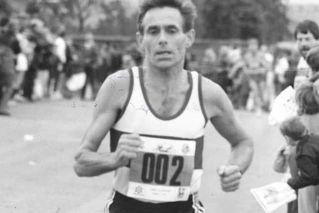 Ron Grove running in the Bellshire Half Marathon, in Melton, in 1988 EMN-190309-104209001