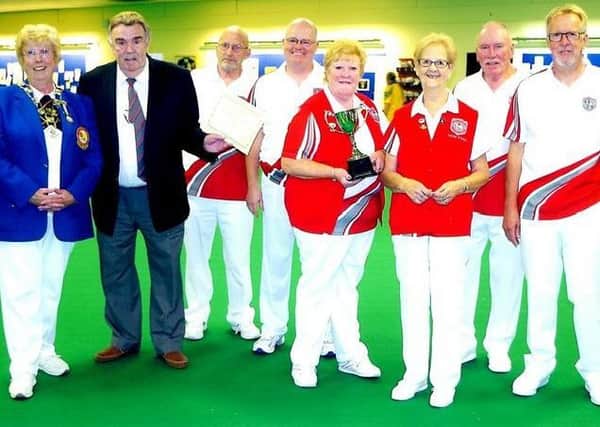 Melton Bowls Club celebrate their national Fantastic Fives win in 2015 EMN-191009-124809002