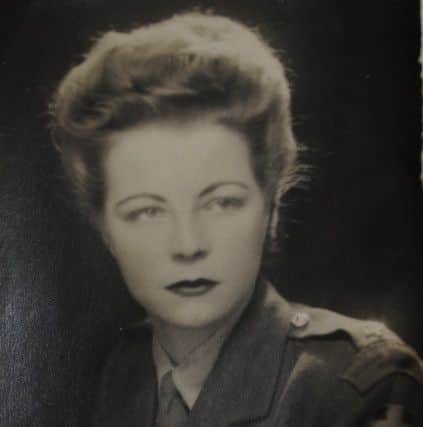 Barbara aged 20.