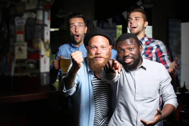 Regulars at pubs tend to have more friends according to Oxford researchers