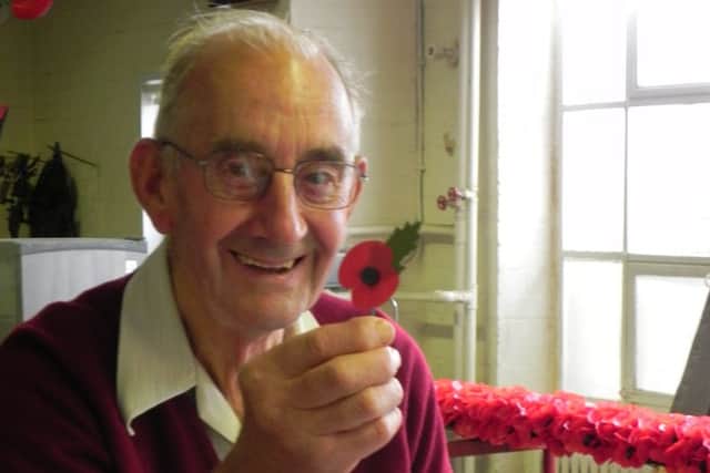 Fred Draycott (91) was a poppy collector in South Croxton for many years EMN-161002-094411001