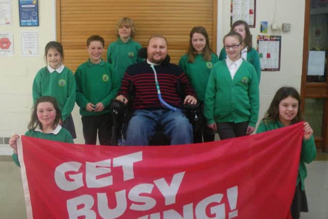 Inspirational former Leicester Tigers and England Under-21 rugby star Matt Hampson meets the Frisby Primary School pupils EMN-160318-170356001