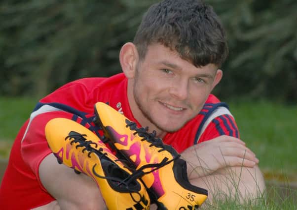 Ollie Burke EMN-160330-102411002