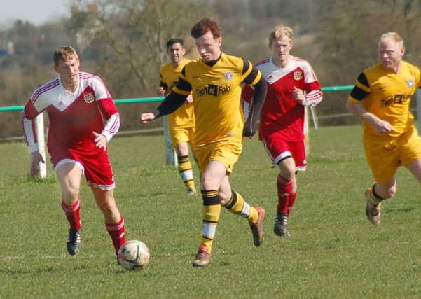 Kieran Clayton tries to track back as Blaby threaten EMN-160604-095037002