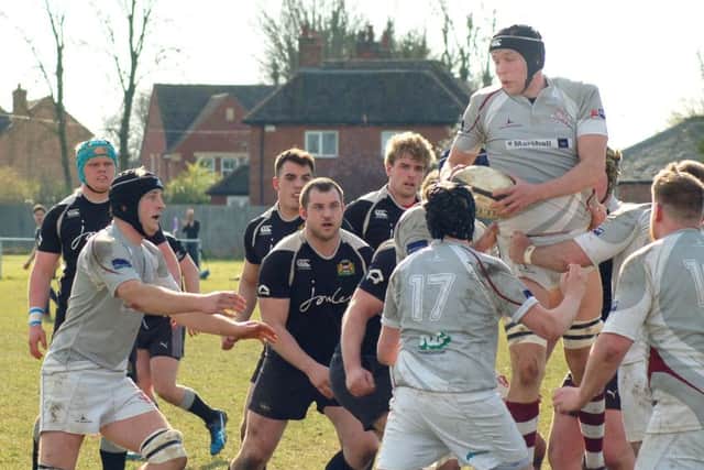Melton RFC 37-7 Market Harborough EMN-160504-094924002