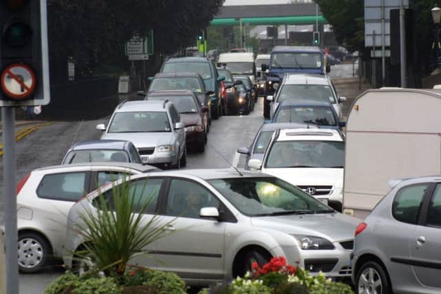 Traffic clogging up the A607 Leicester Road entrance to Melton EMN-160419-100740001