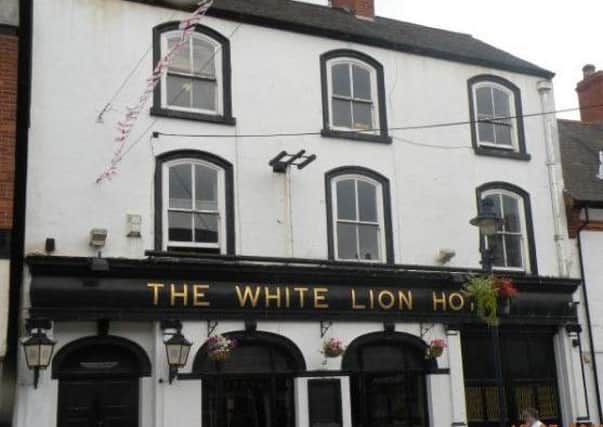 The White Lion on Nottingham Street, Melton EMN-160518-155612001