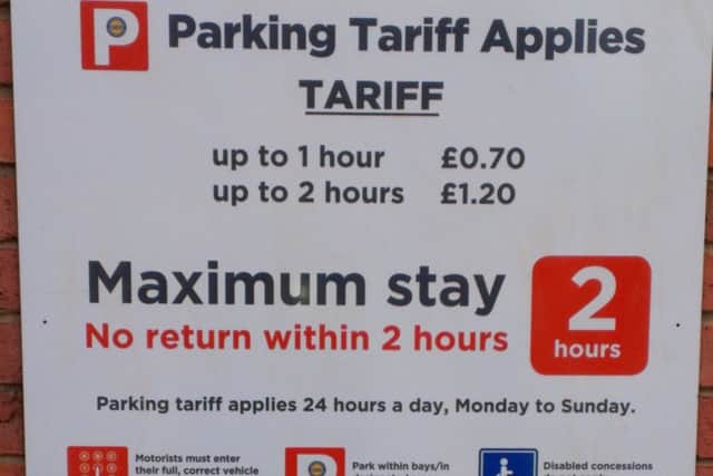 A sign informing motorists of the parking tariffs and terms and conditions in the Bell Centre car park EMN-160526-171336001
