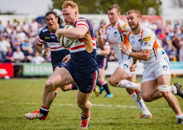 Will Hurrell in action for Doncaster Knights EMN-160518-101901002