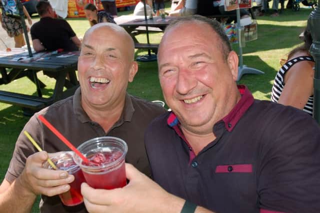 John Young and Ralph Cockburn enjoy their Mexican cocktails EMN-160725-093532001