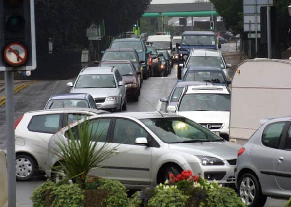 Traffic clogging up the A607 Leicester Road entrance to Melton EMN-160727-133943001