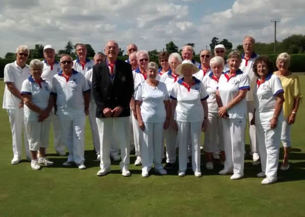 John Law welcomes bowlers to his President's Day EMN-160908-155833002