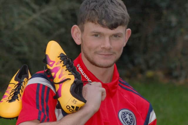 Ollie Burke EMN-161008-092631002