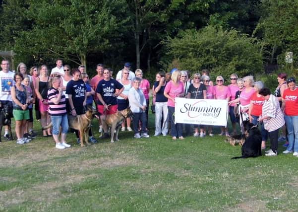 The Slimming World does Race for Life event held in Melton Country Park raised hundreds of pounds for Cancer Reseach UK EMN-160919-123352001