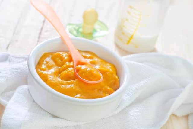Introducing egg and peanut at early stage to babies may reduce the risk of developing an allergy to either foodstuff. (Photo: Shutterstock)